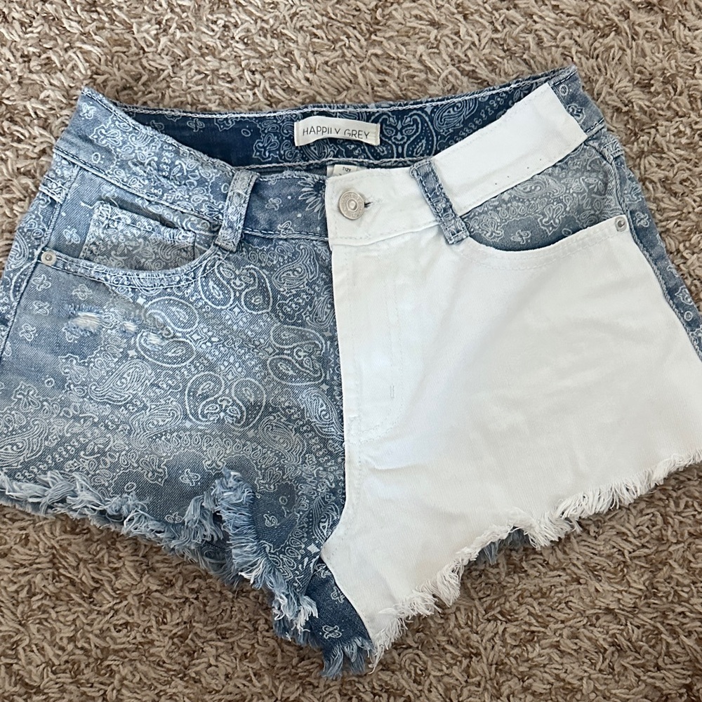 Happily Grey Women's Two-Tone Denim Shorts